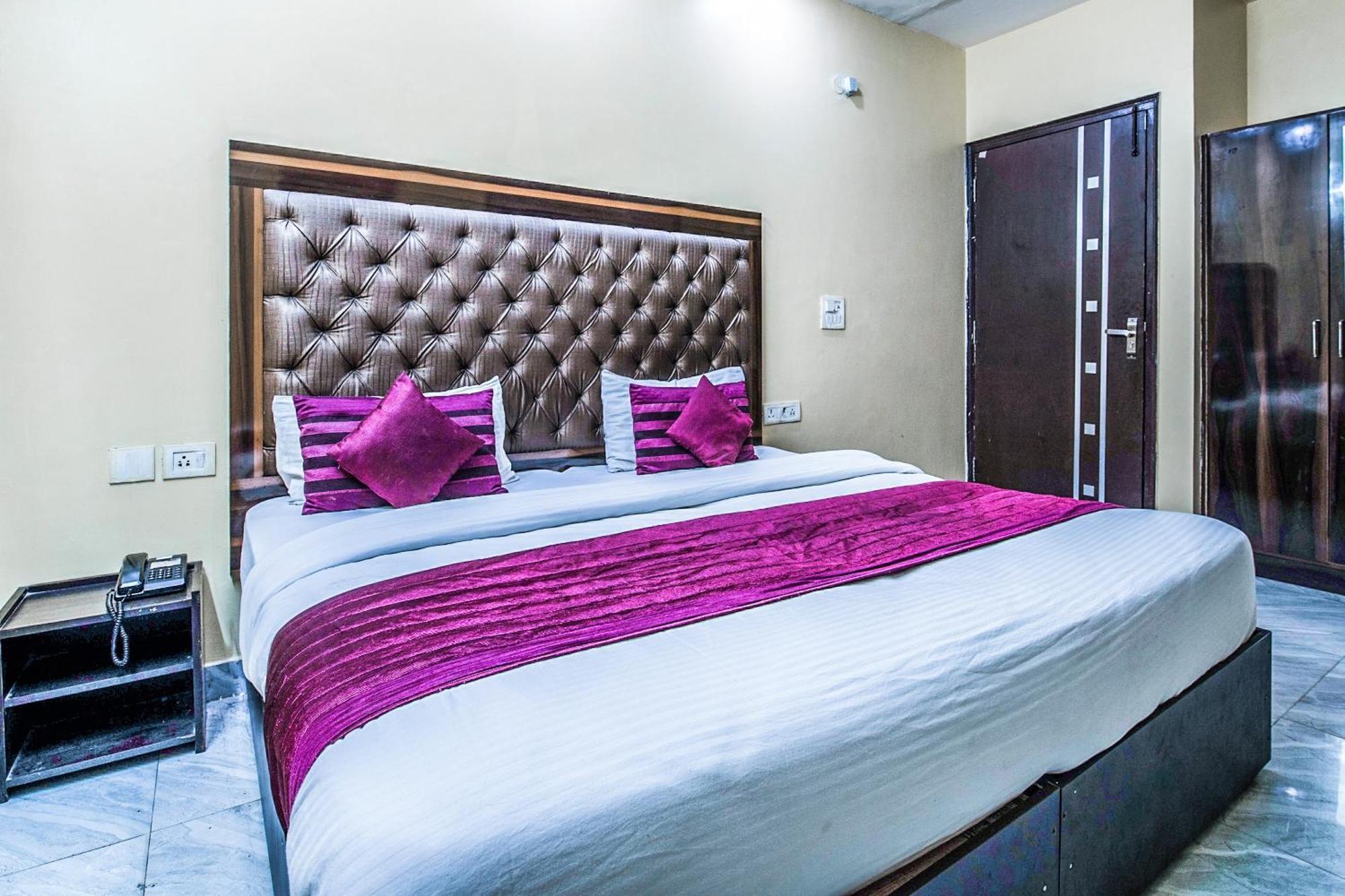 Hotel O Crosswinds Residency Indirapuram Exterior photo